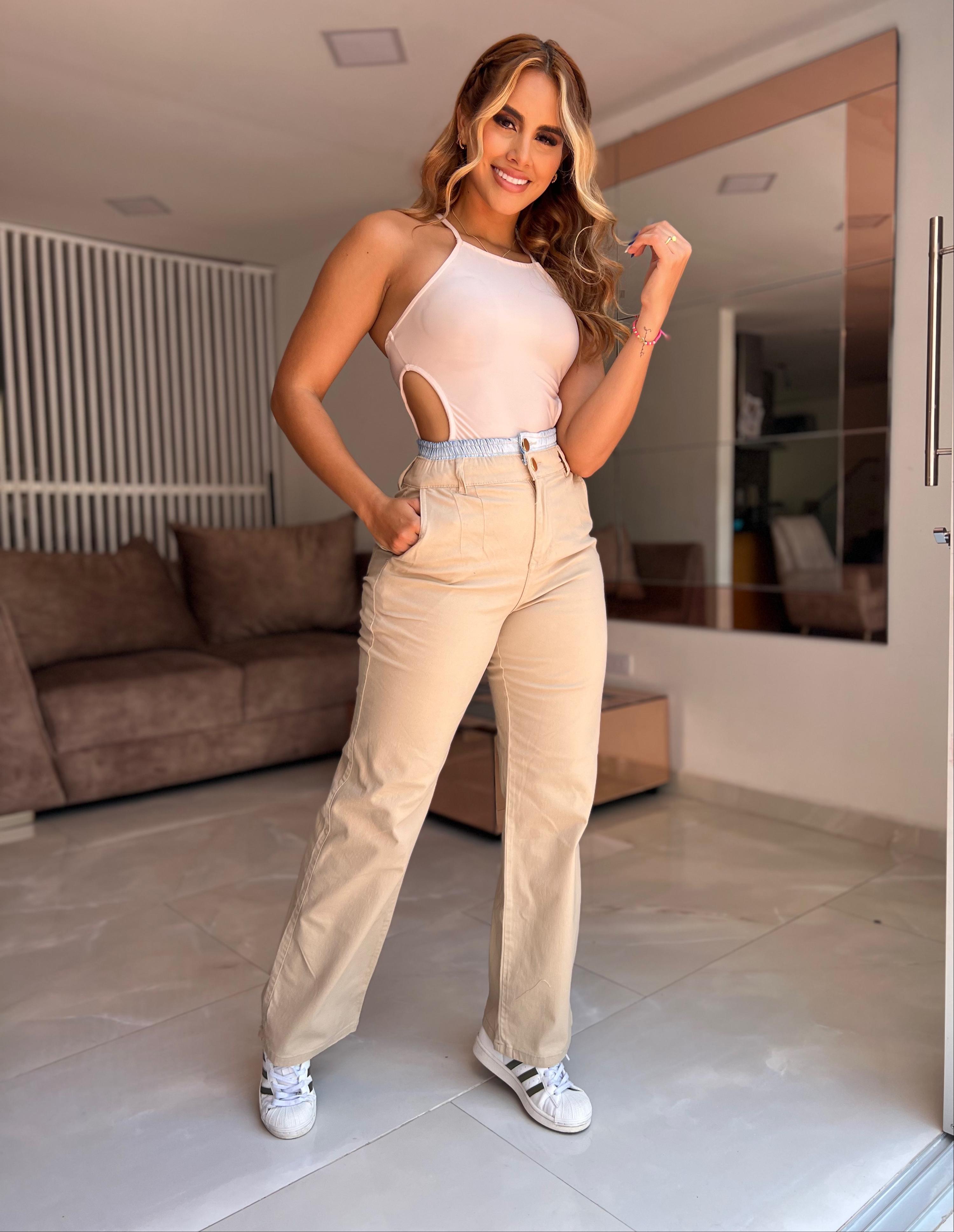 PANTALON MOM FLAT PRETINA EN DENIM
